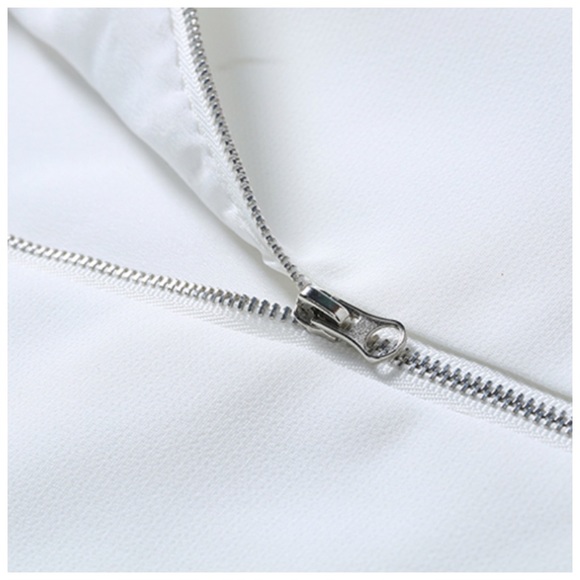 🎁 White Layered Tulle Side Sleeve Top - Picture 8 of 8